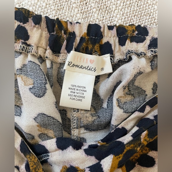 Urban Romantics Wrap Leopard Skirt - Med - Picture 7 of 9